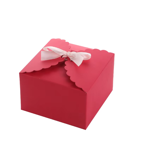 Silk Ribbon Closure Design Red Kraft Favor Gift Boxes Packaging 